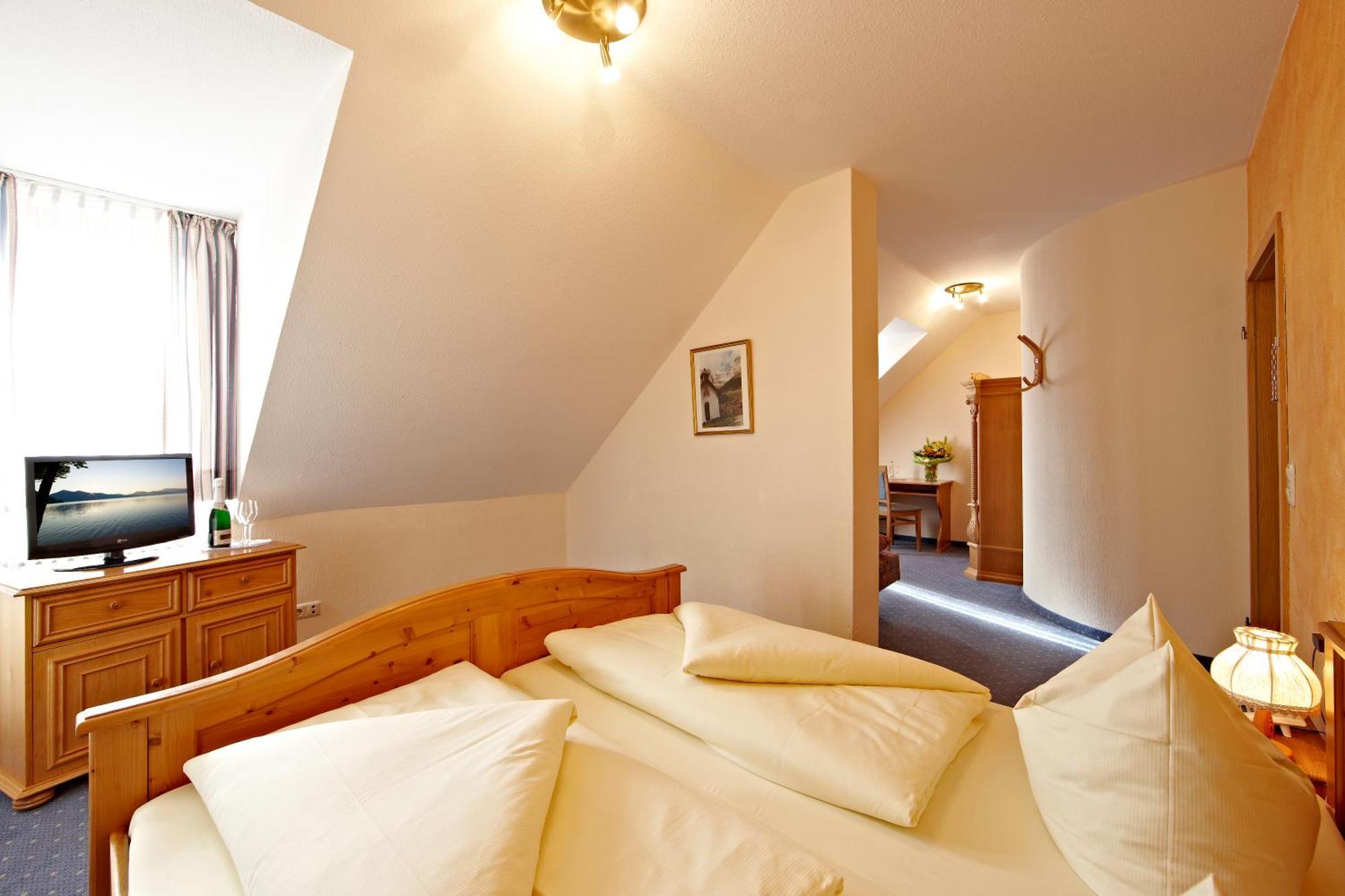 Hotel Vier Jahreszeiten Garmisch-Partenkirchen Eksteriør bilde